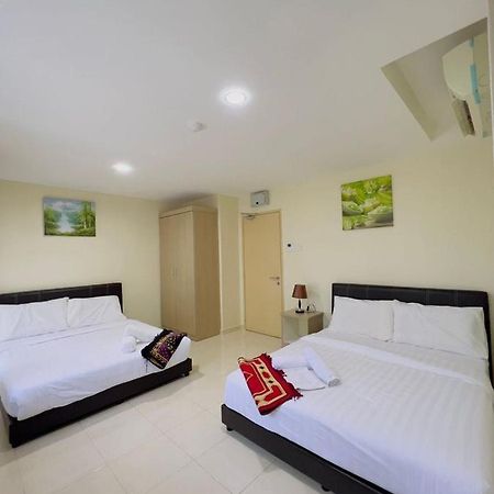 Noor Hotel Kangar Exterior photo