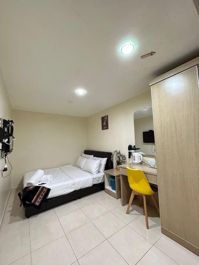 Noor Hotel Kangar Exterior photo